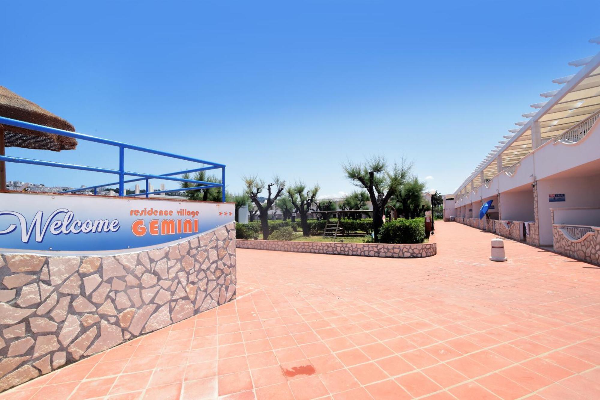 Gemini Luxury Rooms Peschici Exteriér fotografie